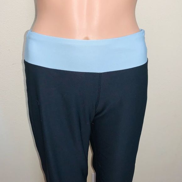 Nike leggings Women’s Black Size Small Dry Fit Joga Running Outdoors Ladies - Picture 2 of 8